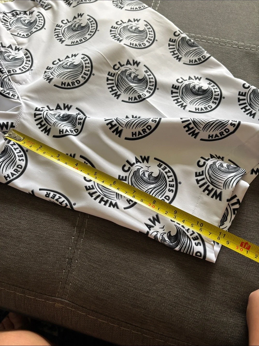 Loud Mouth White Claw Seltzer Golf Shorts White Black Logo Size 38 Men's